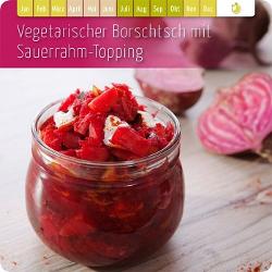 Vegetarischer Borschtsch mit Sauerrahm-Topping