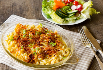 Käsespätzle mit gemischtem Salat (3 P.)