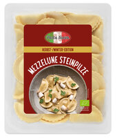 Frische Mezzelune mit Steinpilz
