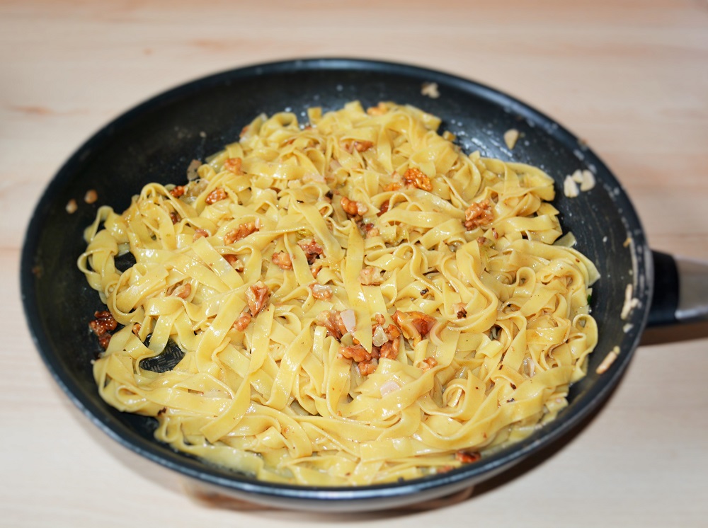 Tagliatelle mit Walnüssen