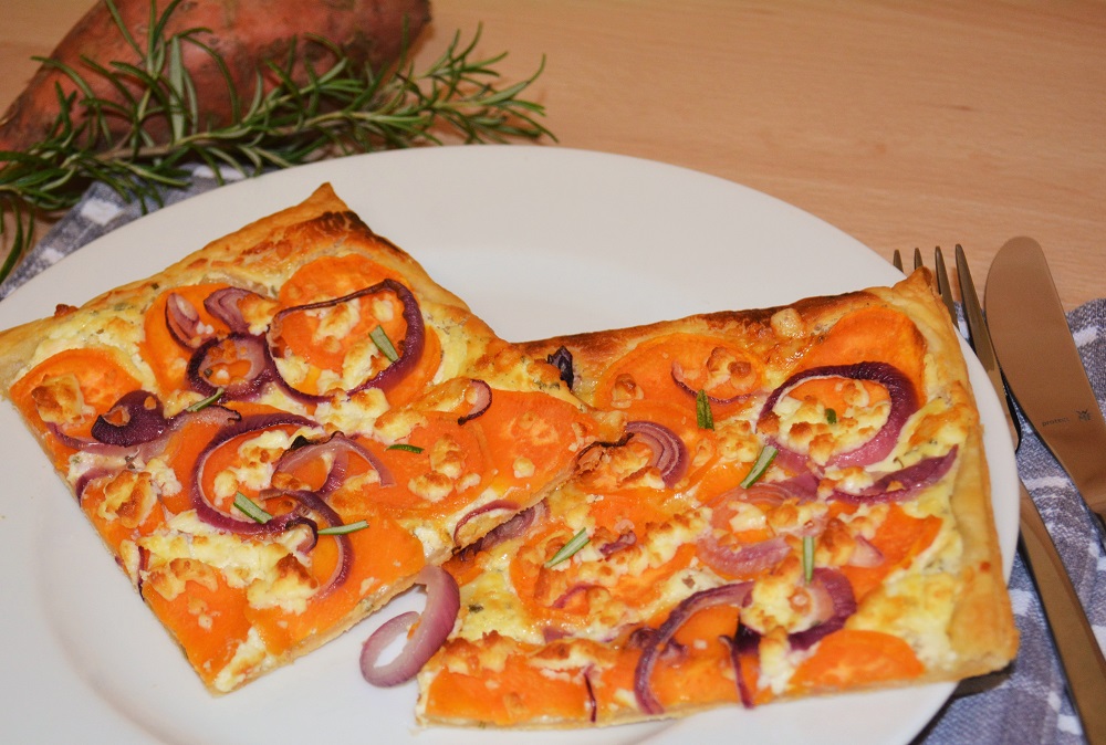 Blätterteigpizza mit Batate