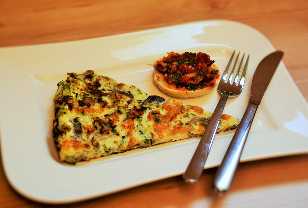 Shiitake-Omelett mit Bruschetta