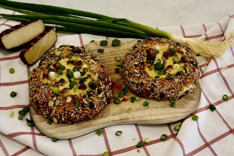 Flammkuchen-Bagel