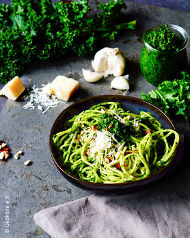 Nudeln mit Grünkohl Pesto