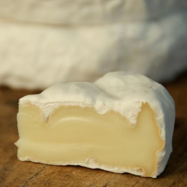 Produktfoto zu Käse Bauer Freigeist Camembert ca. 200g_Stück