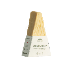 Mandorino (kräftige veggi Alternative Hartkäse)