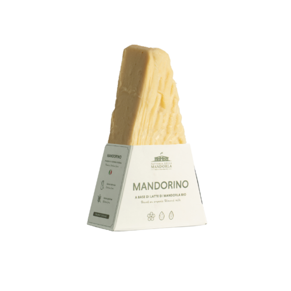 Produktfoto zu Mandorino (kräftige veggi Alternative Hartkäse)