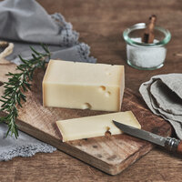 Hartkäse Flachlandtiroler