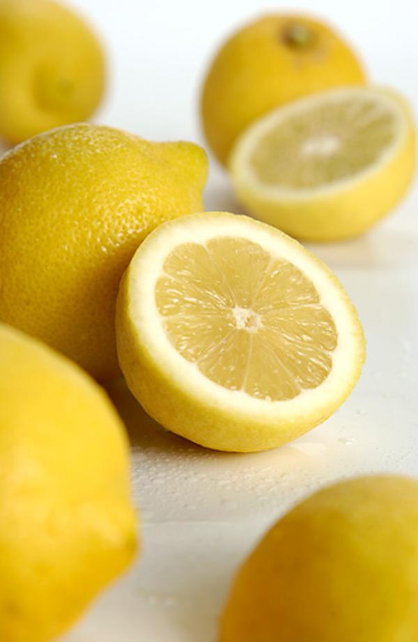 Produktfoto zu Zitronen ab 3 Stück Cal 3-4