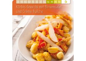 Kürbis-Gnocchi mit Birnensalat und Crème fraîche